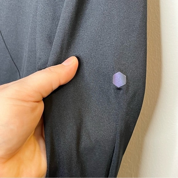 UNDER Armour Rush HeatGear Long Sleeve Top Thumbholes Celliant - Picture 8 of 9